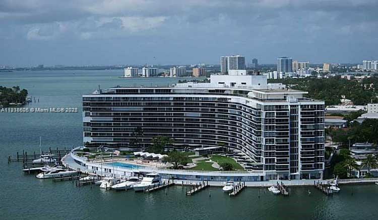 900 Bay Dr #211 Miami Beach, FL 33141