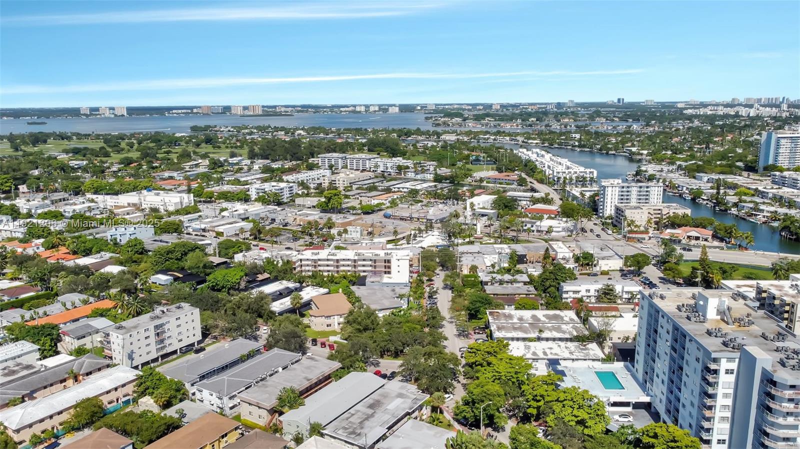 6921 Rue Vendome #1 Miami Beach, FL 33141