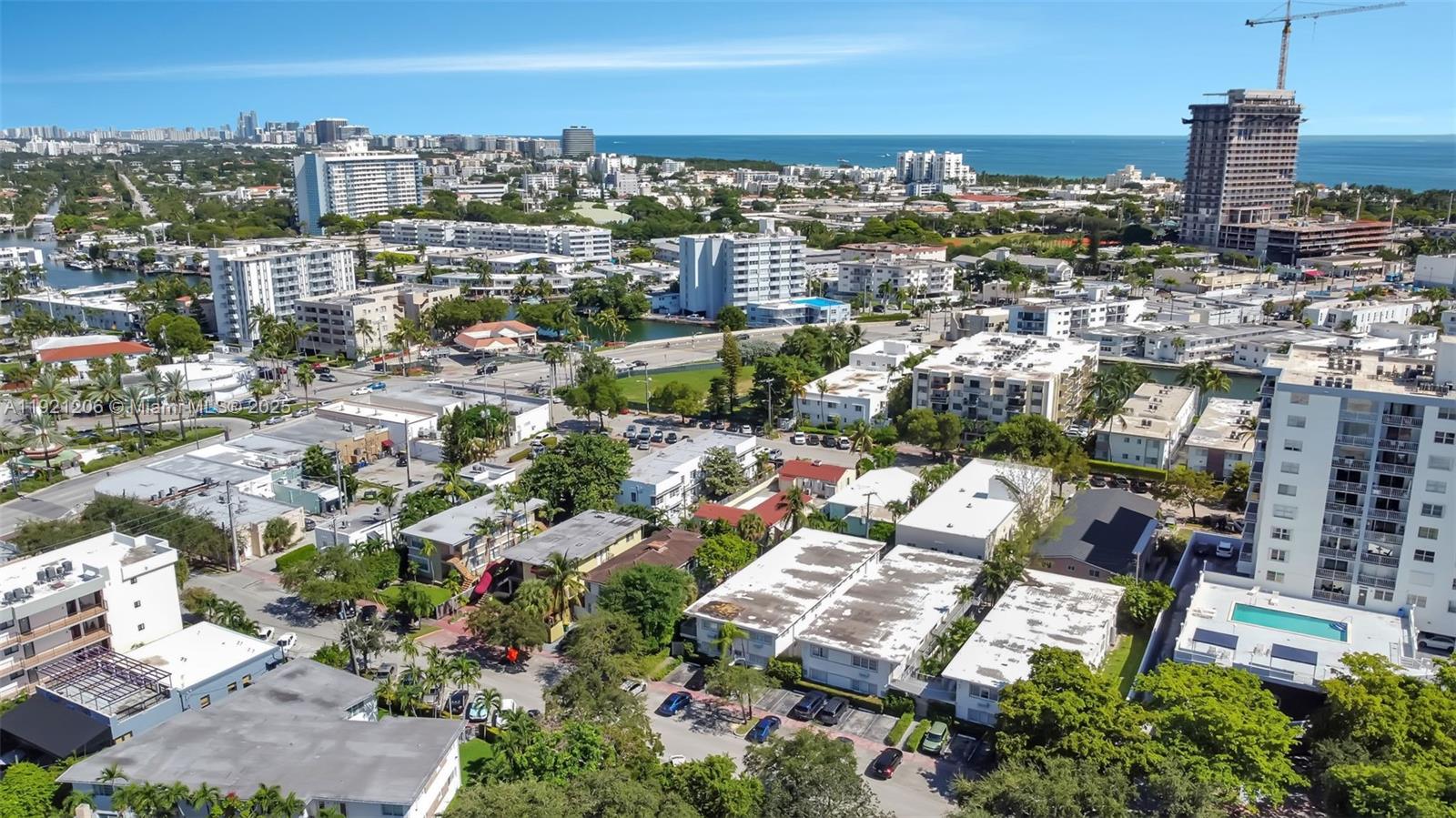 6921 Rue Vendome #1 Miami Beach, FL 33141