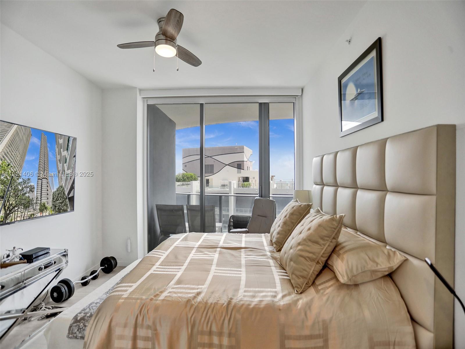 1000 Brickell Plz #PH5103 Miami, FL 33131