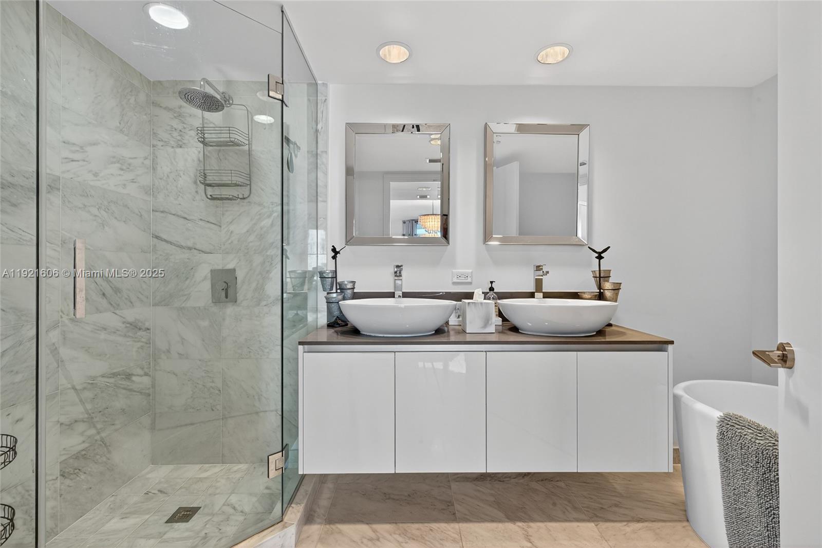 9821 E Bay Hbr Dr #402 Bay Harbor Islands, FL 33154