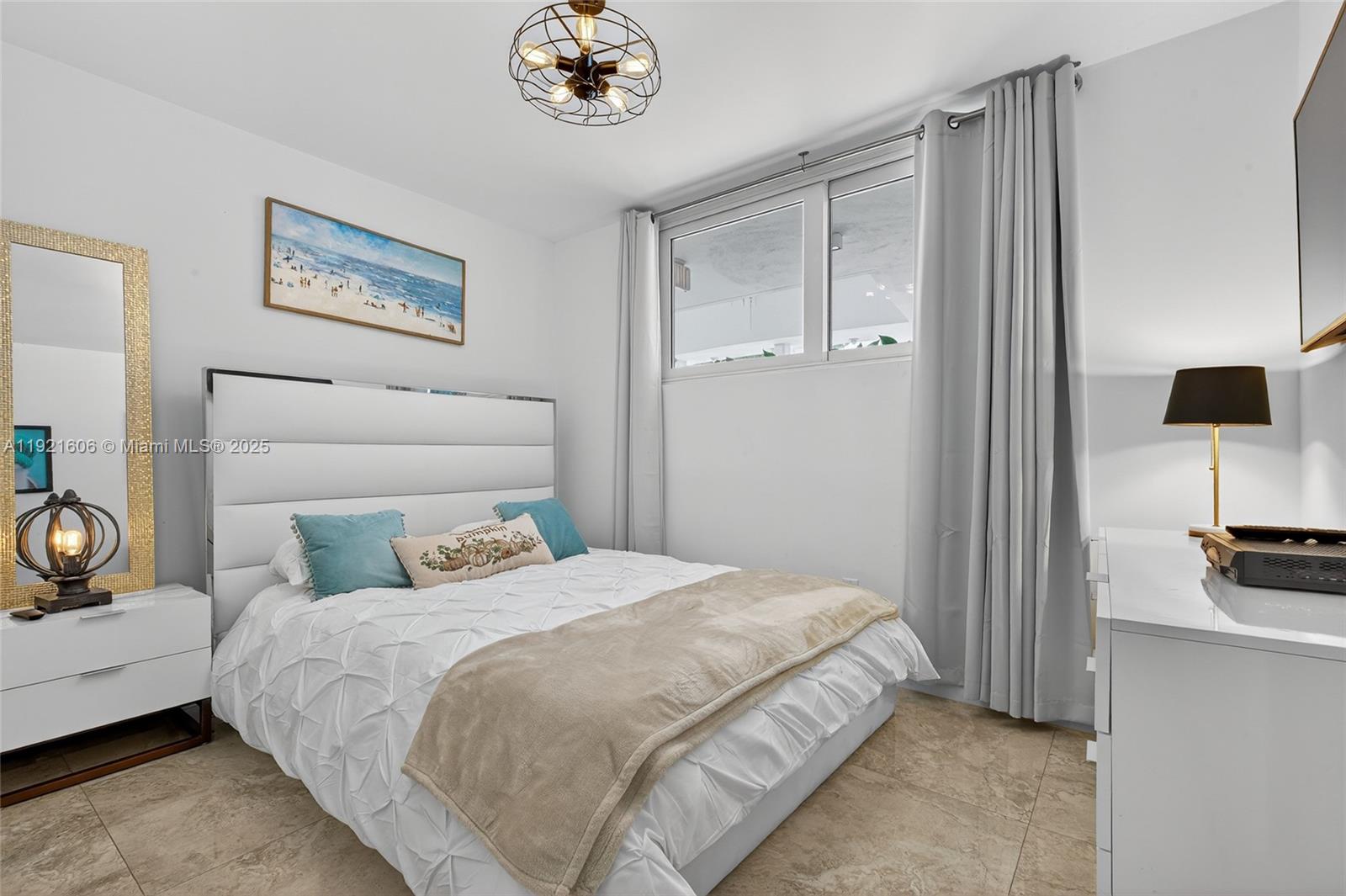 9821 E Bay Hbr Dr #402 Bay Harbor Islands, FL 33154