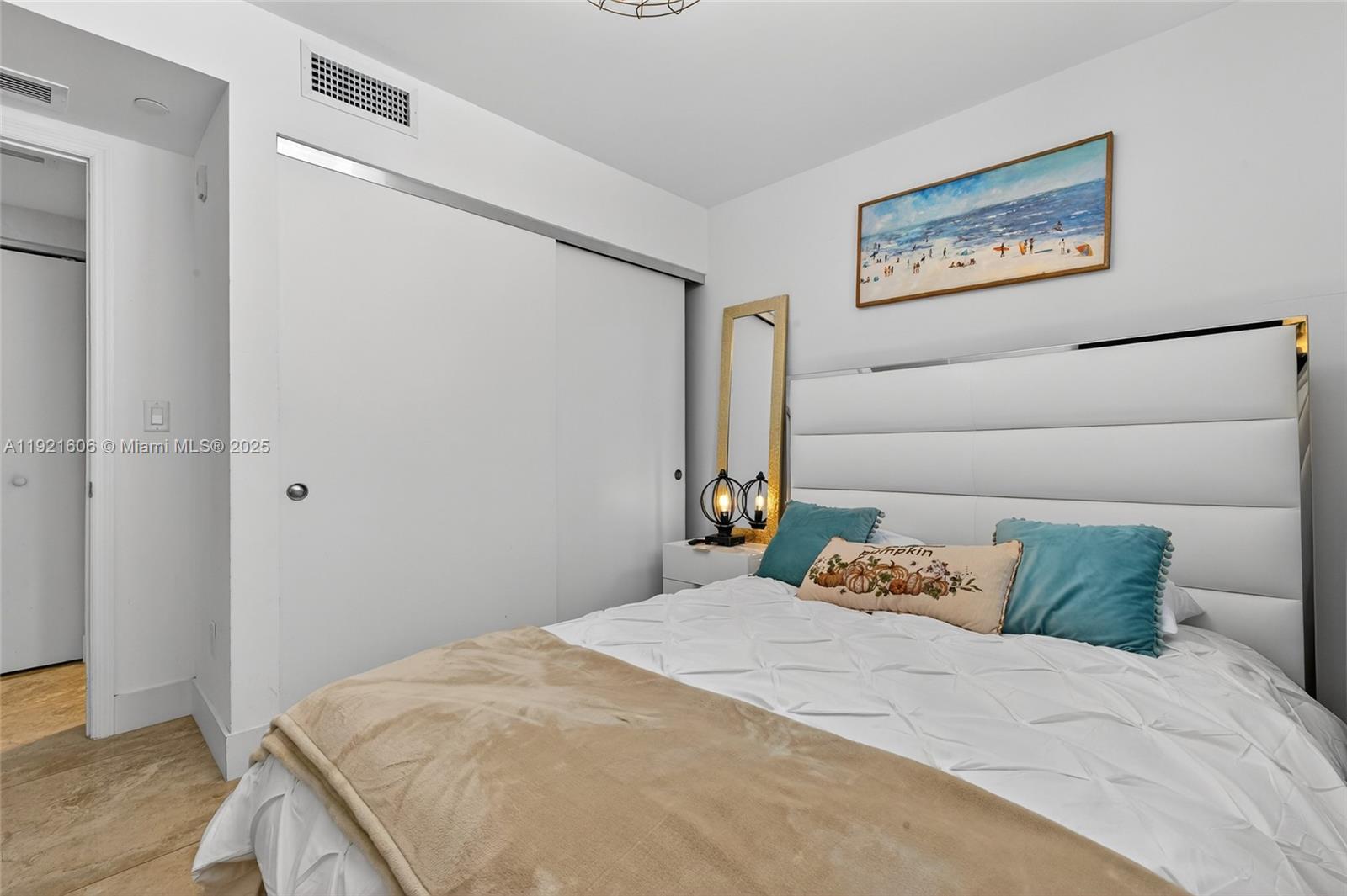 9821 E Bay Hbr Dr #402 Bay Harbor Islands, FL 33154