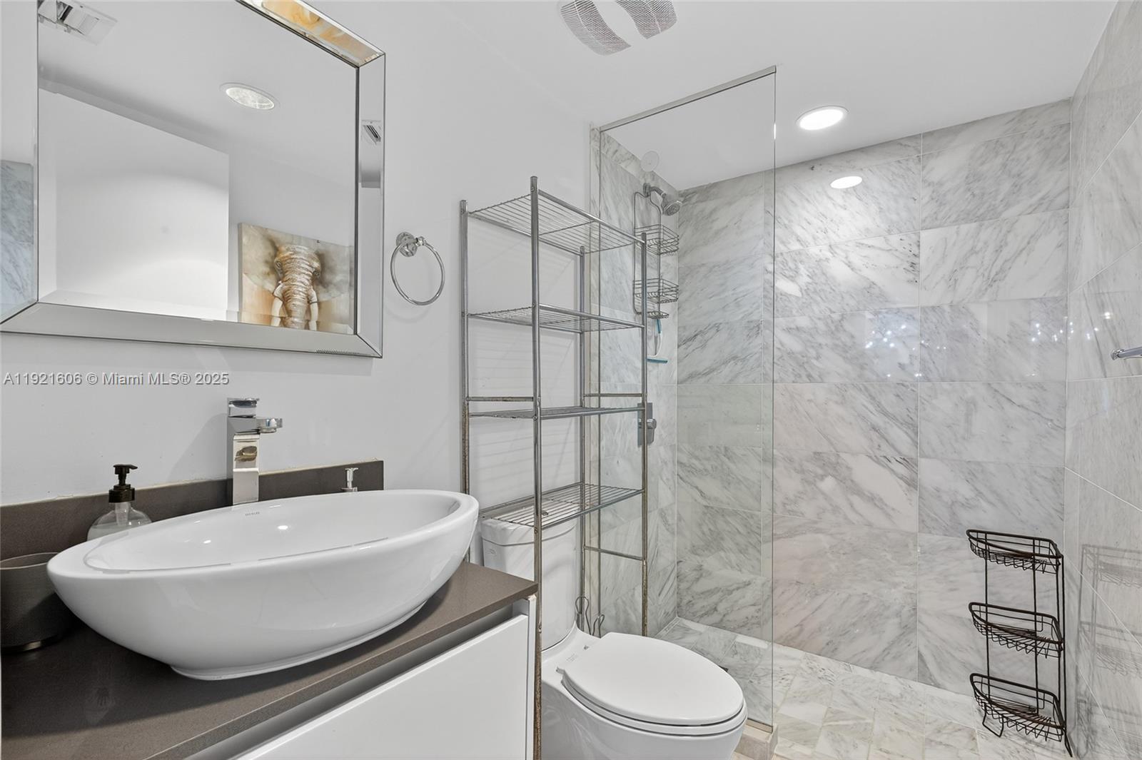 9821 E Bay Hbr Dr #402 Bay Harbor Islands, FL 33154