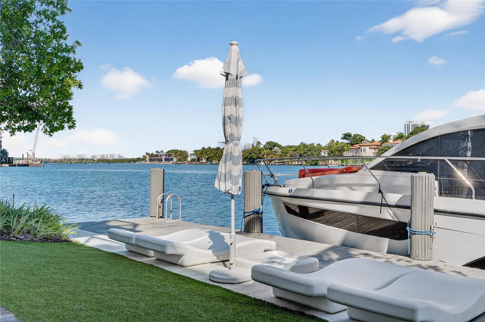 9821 E Bay Hbr Dr #402 Bay Harbor Islands, FL 33154