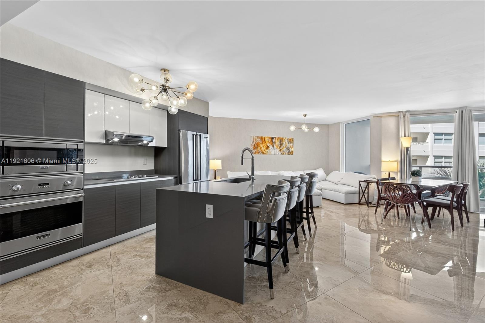 9821 E Bay Hbr Dr #402 Bay Harbor Islands, FL 33154