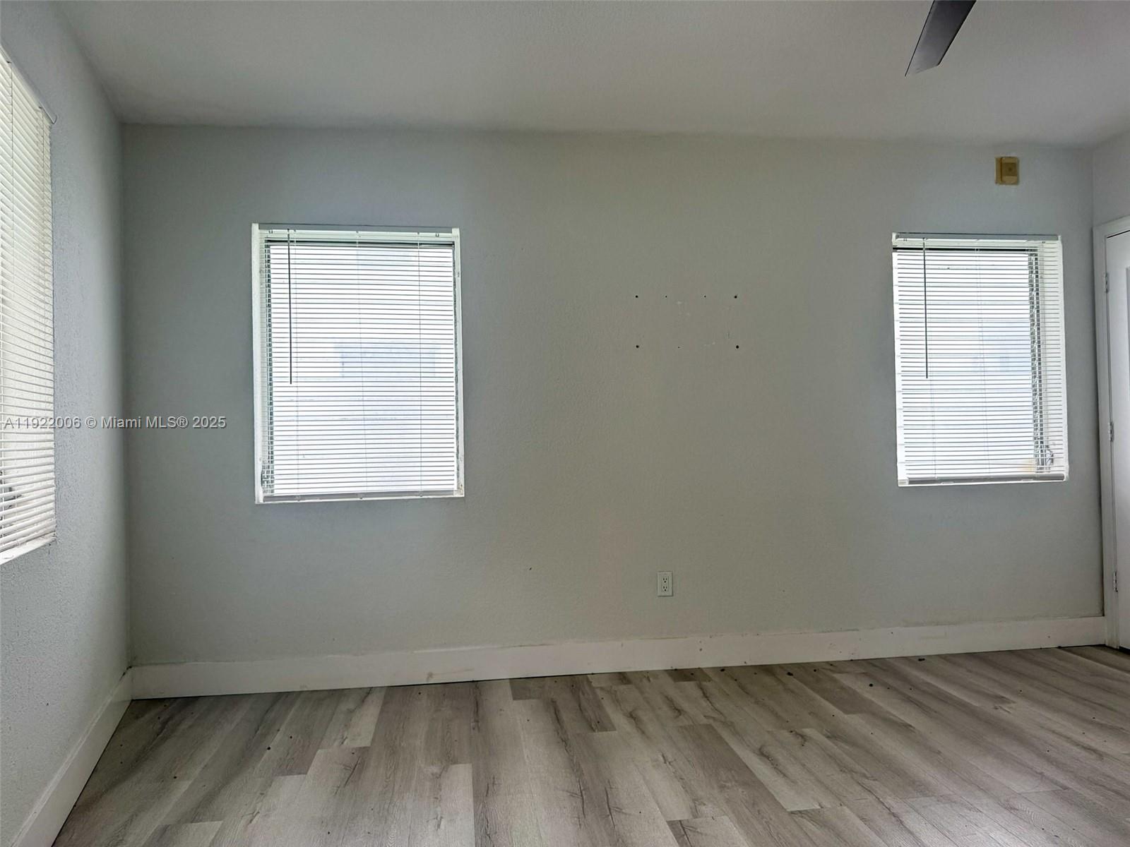 10190 E Bay Hbr Dr #4E Bay Harbor Islands, FL 33154