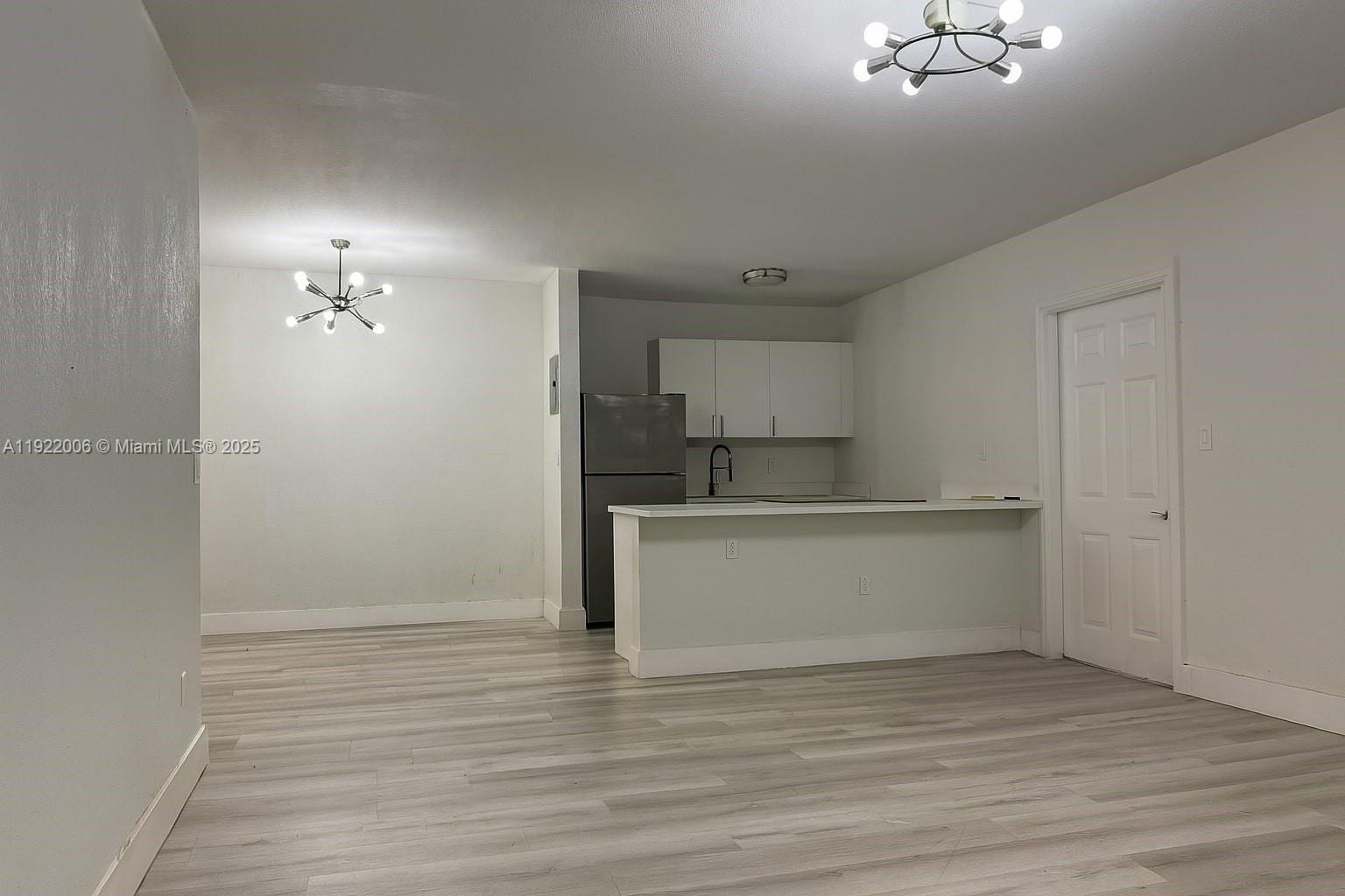 10190 E Bay Hbr Dr #4E Bay Harbor Islands, FL 33154