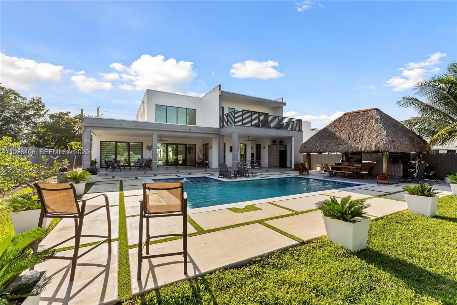 81 S Royal Poinciana Blvd Miami Springs, FL 33166