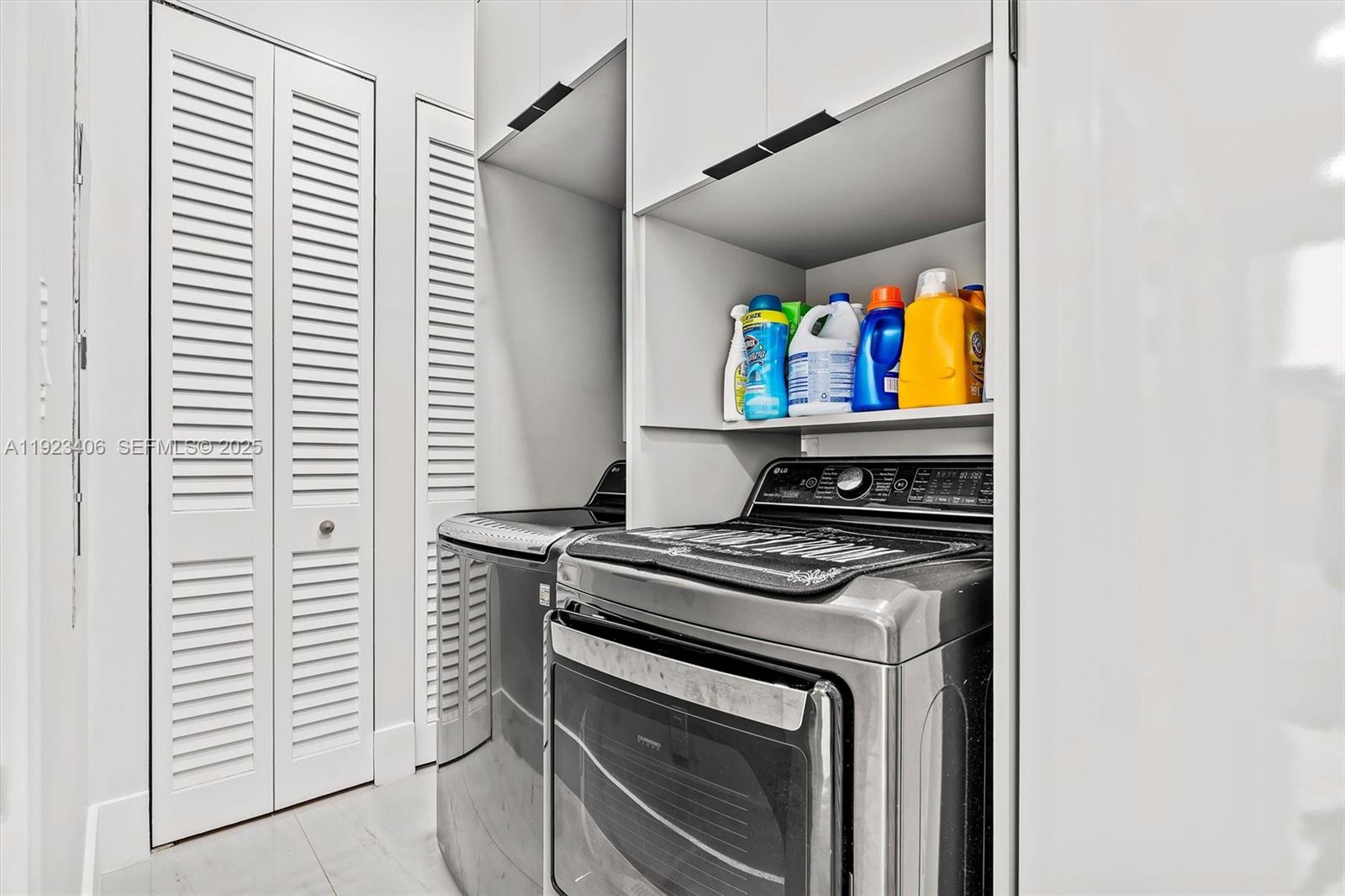 81 S Royal Poinciana Blvd Miami Springs, FL 33166