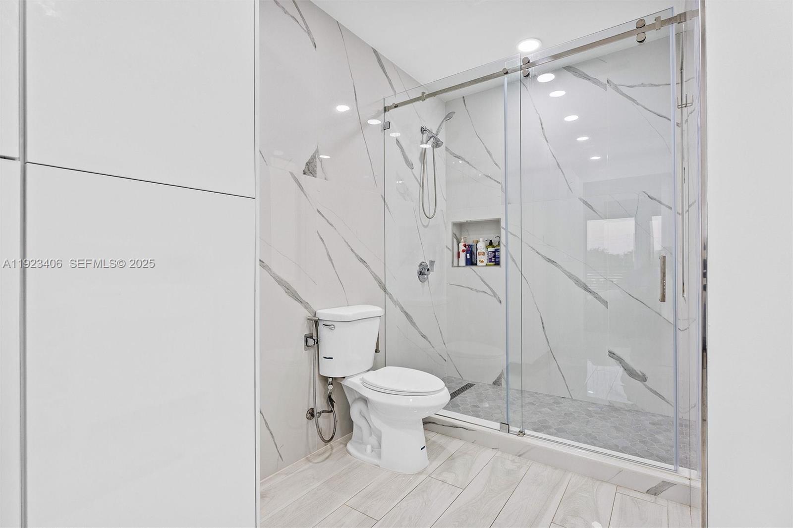 81 S Royal Poinciana Blvd Miami Springs, FL 33166