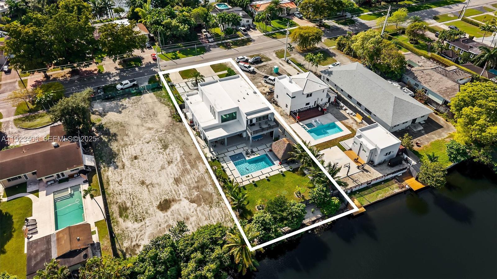 81 S Royal Poinciana Blvd Miami Springs, FL 33166