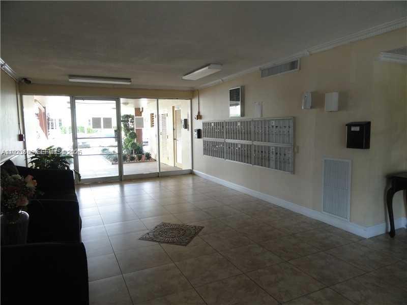 16410 Miami Dr #504 North Miami Beach, FL 33162