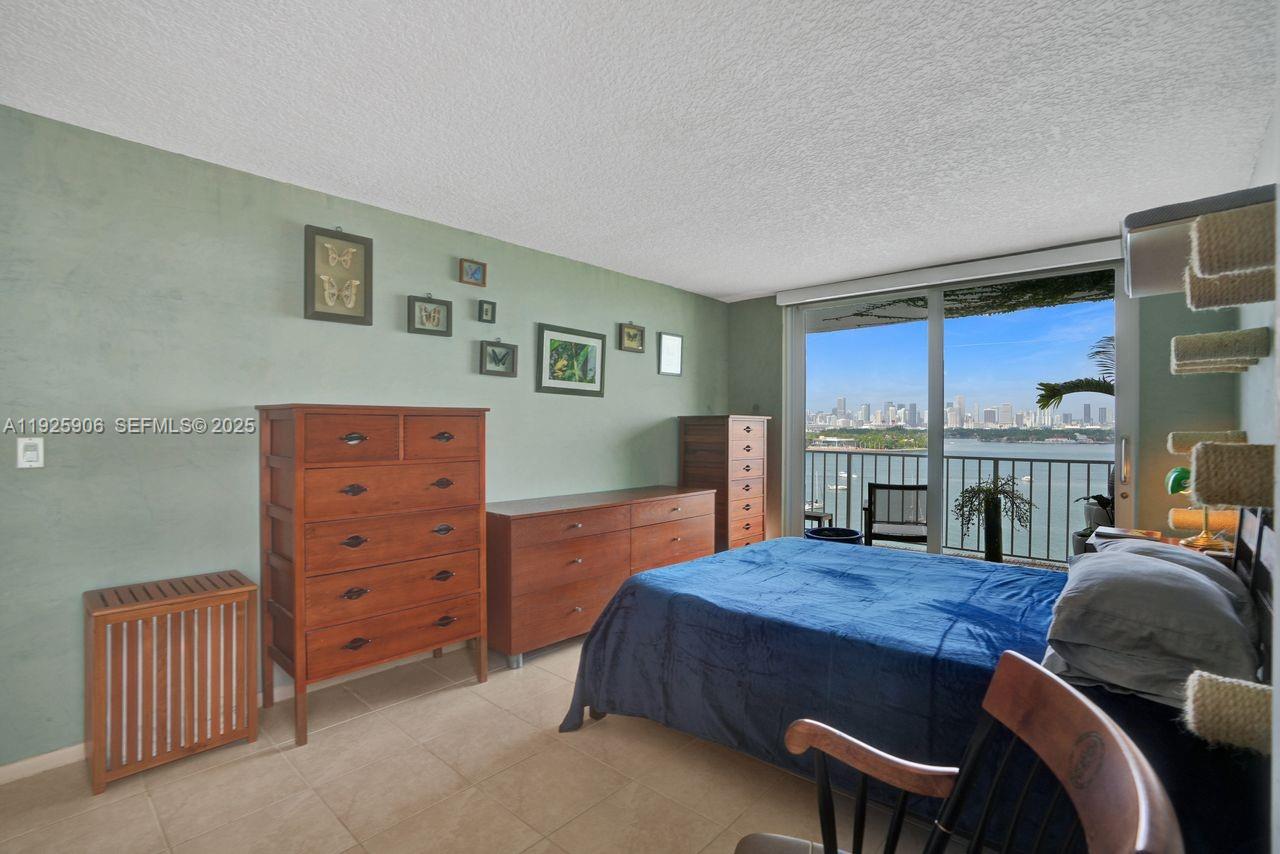 1228 West Ave #1002 Miami Beach, FL 33139