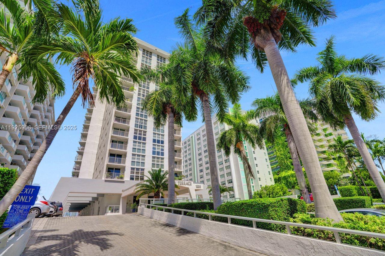 1228 West Ave #1002 Miami Beach, FL 33139