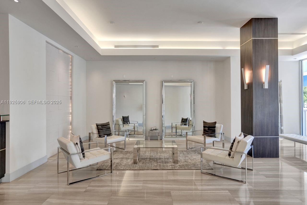 1228 West Ave #1002 Miami Beach, FL 33139