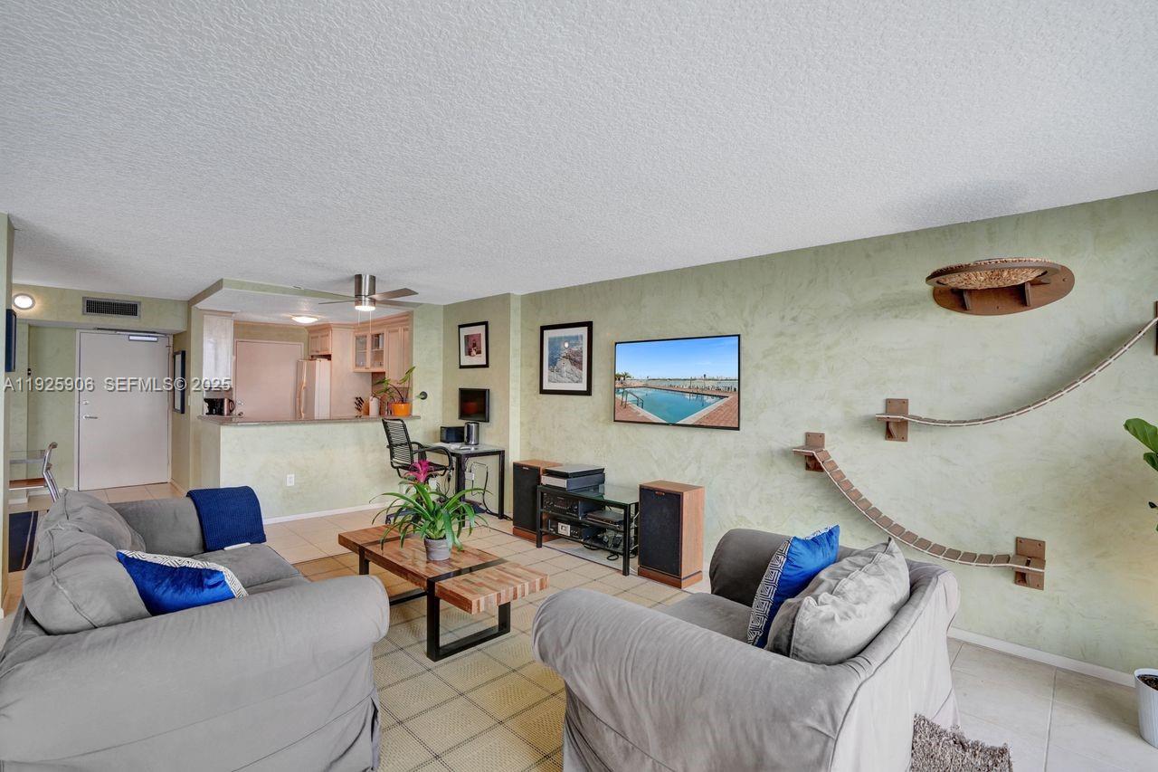 1228 West Ave #1002 Miami Beach, FL 33139