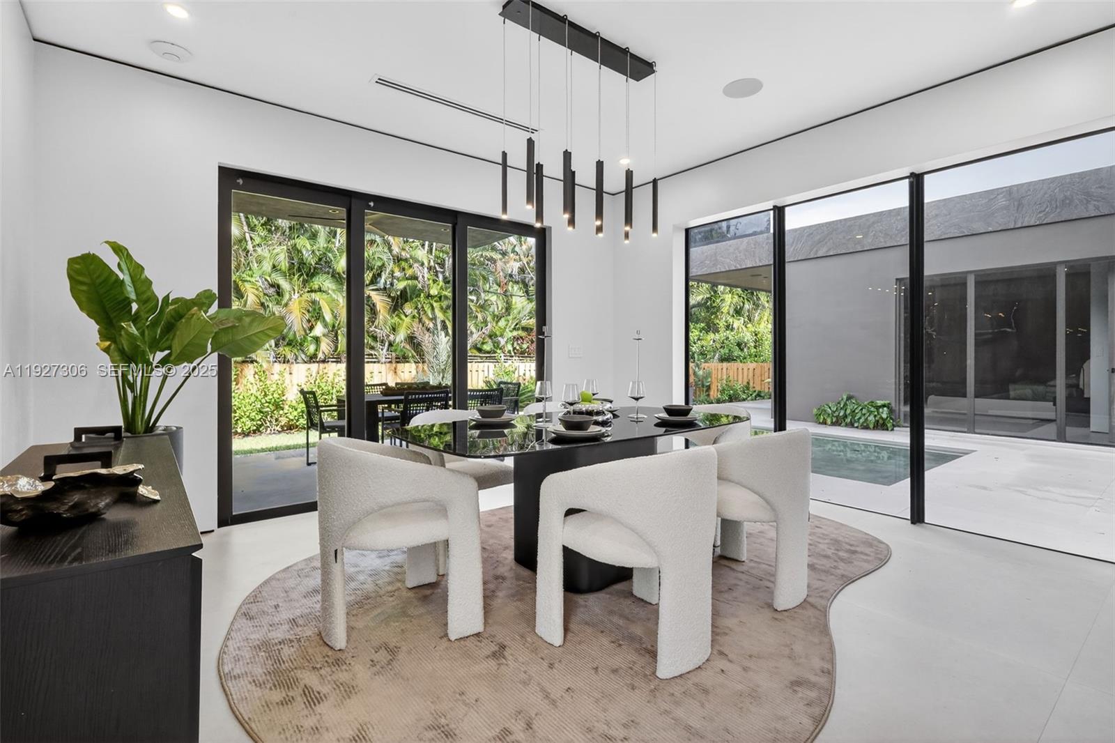 1008 NE 114th St Biscayne Park, FL 33161