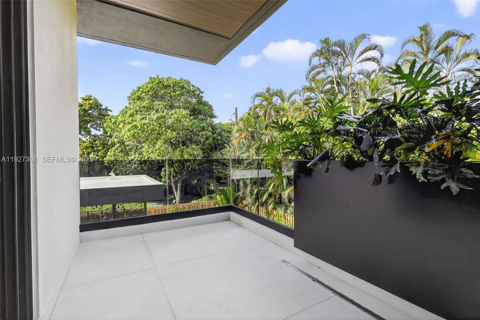 1008 NE 114th St Biscayne Park, FL 33161