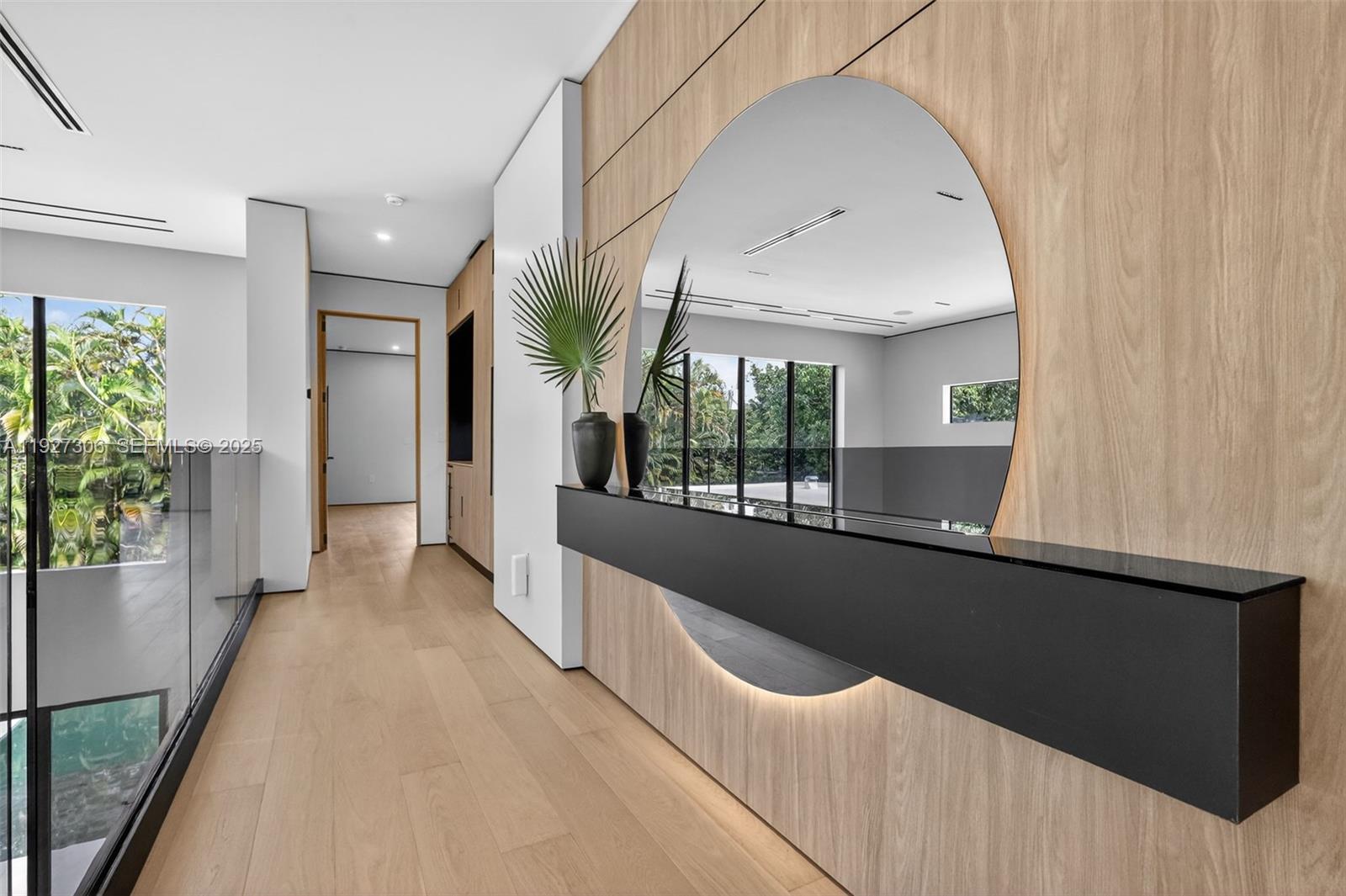 1008 NE 114th St Biscayne Park, FL 33161