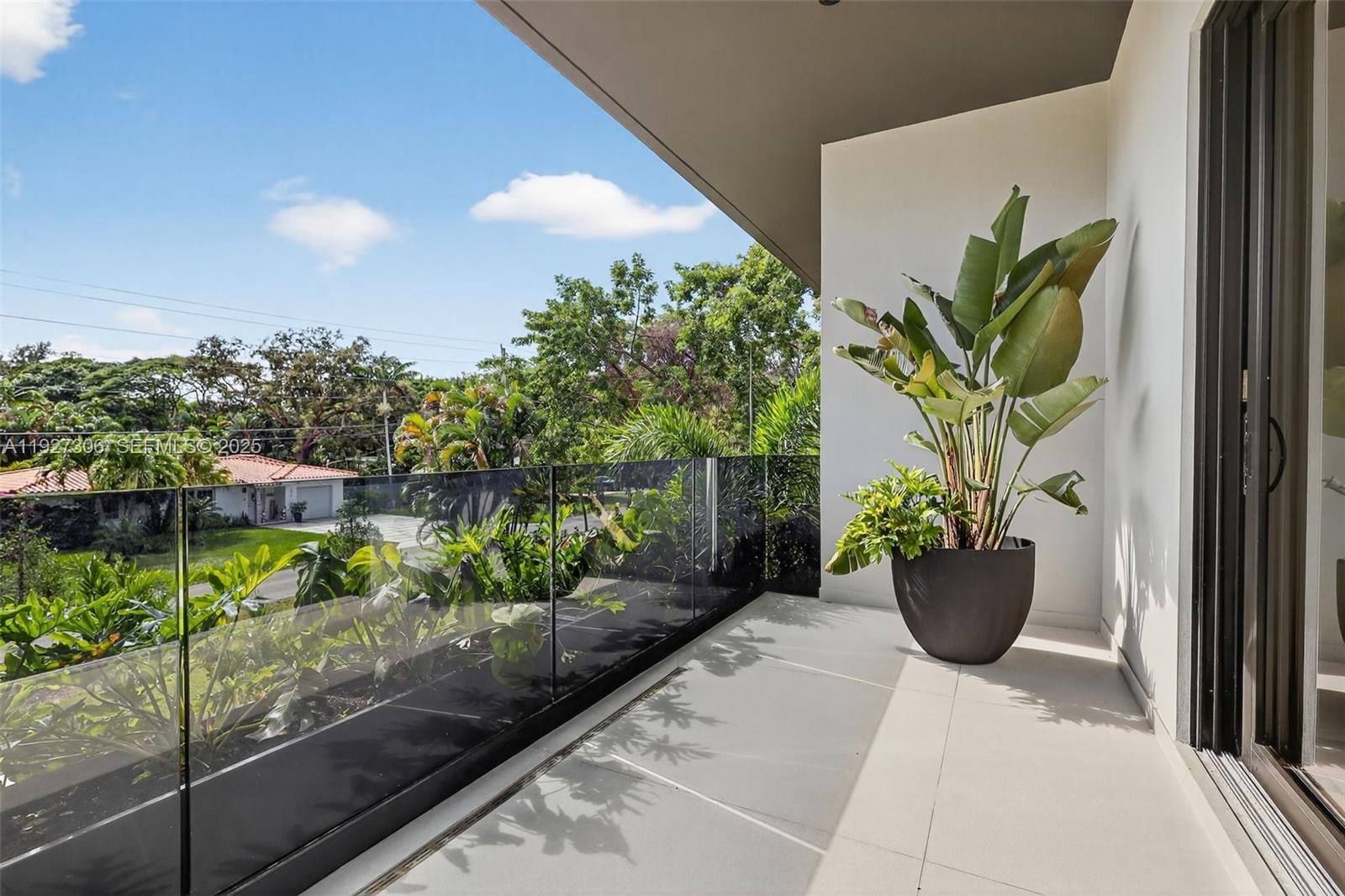 1008 NE 114th St Biscayne Park, FL 33161