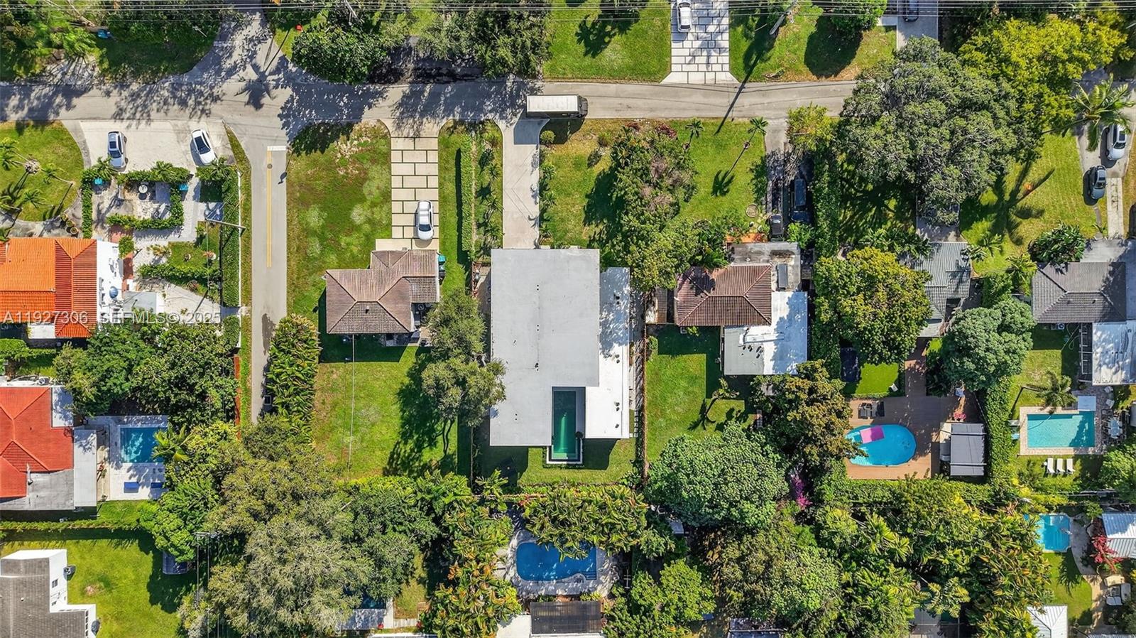 1008 NE 114th St Biscayne Park, FL 33161