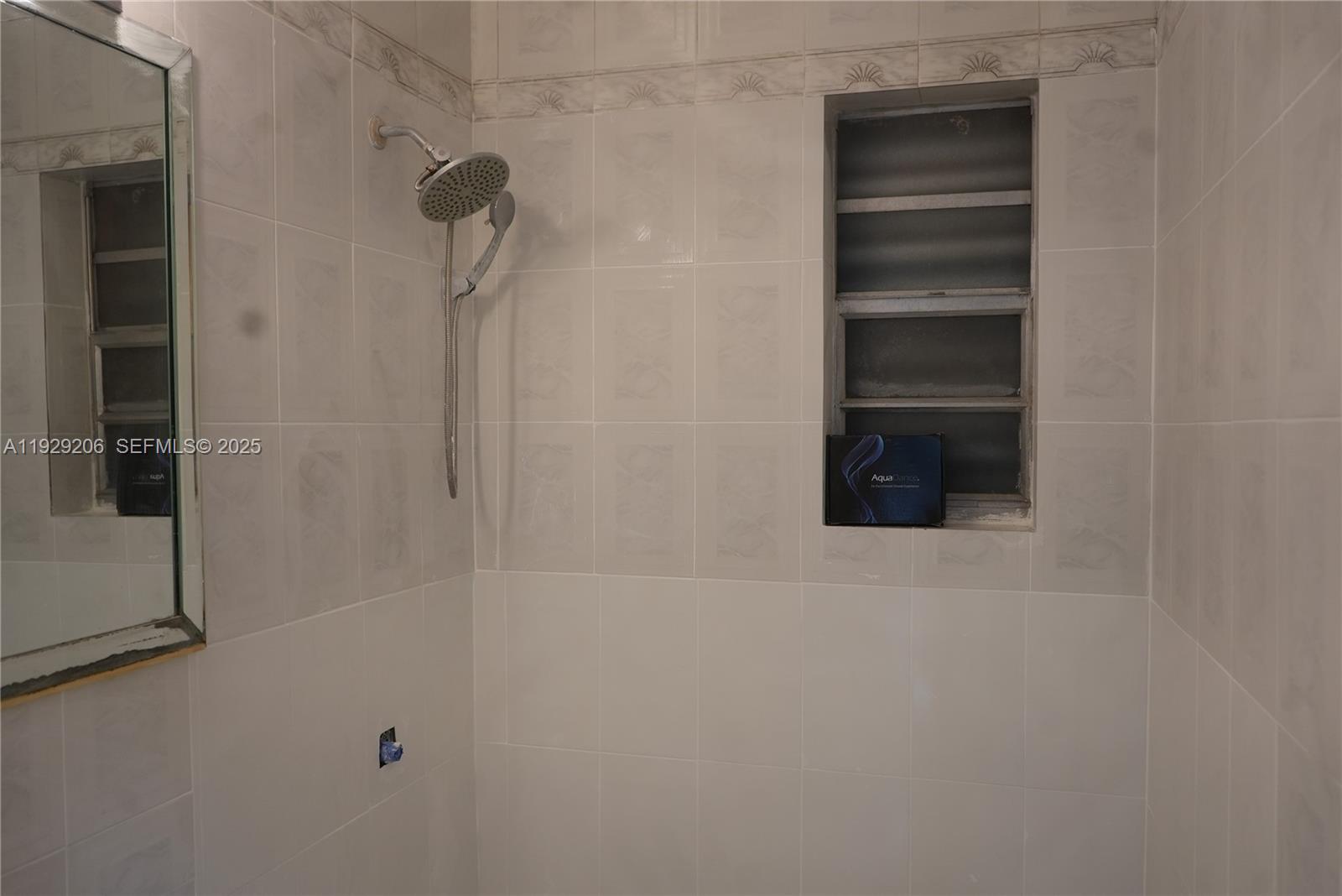 3285 NW 97th St Miami, FL 33147