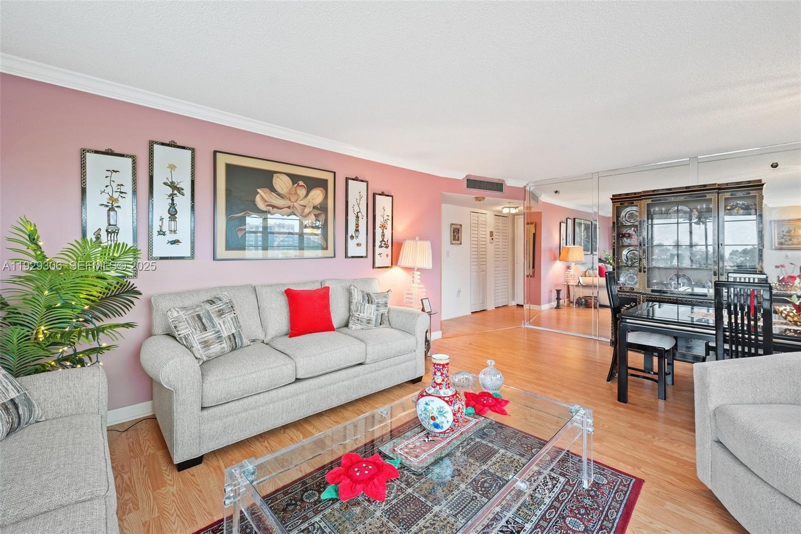 900 Saint Charles Pl #419 Pembroke Pines, FL 33026