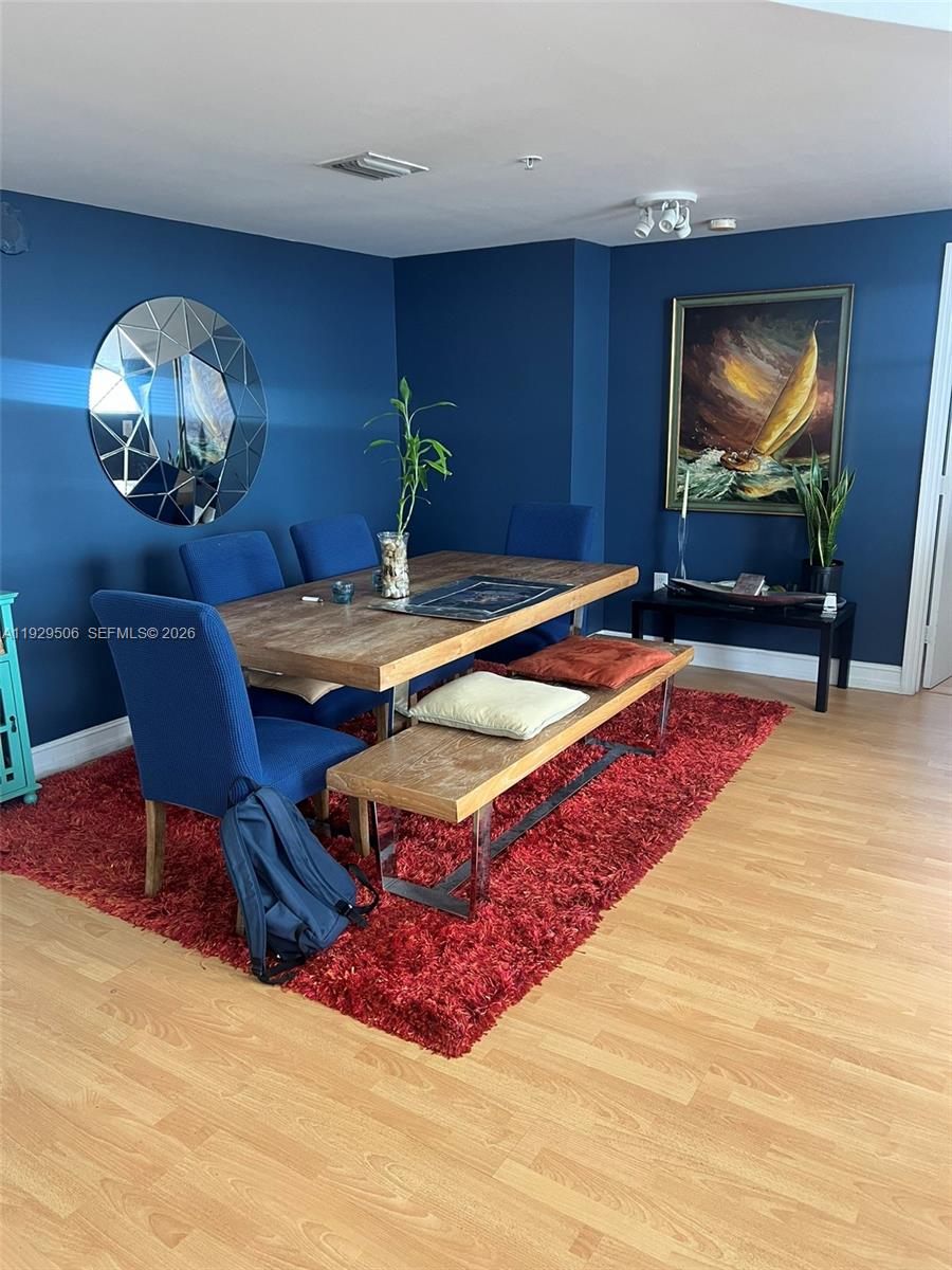 1 Glen Royal Pkwy #1612 Miami, FL 33125