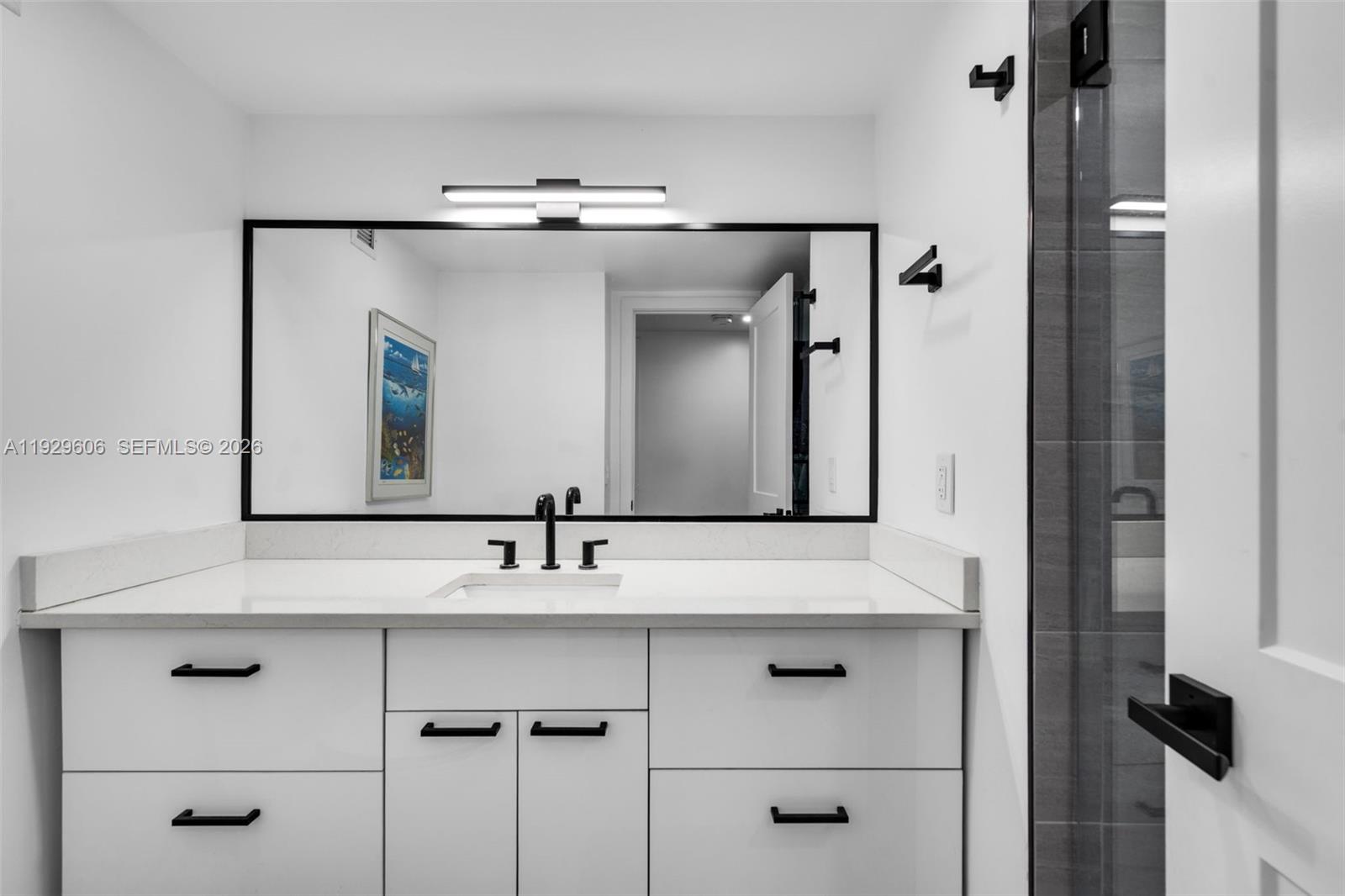 2500 Parkview Dr #2102 Hallandale Beach, FL 33009