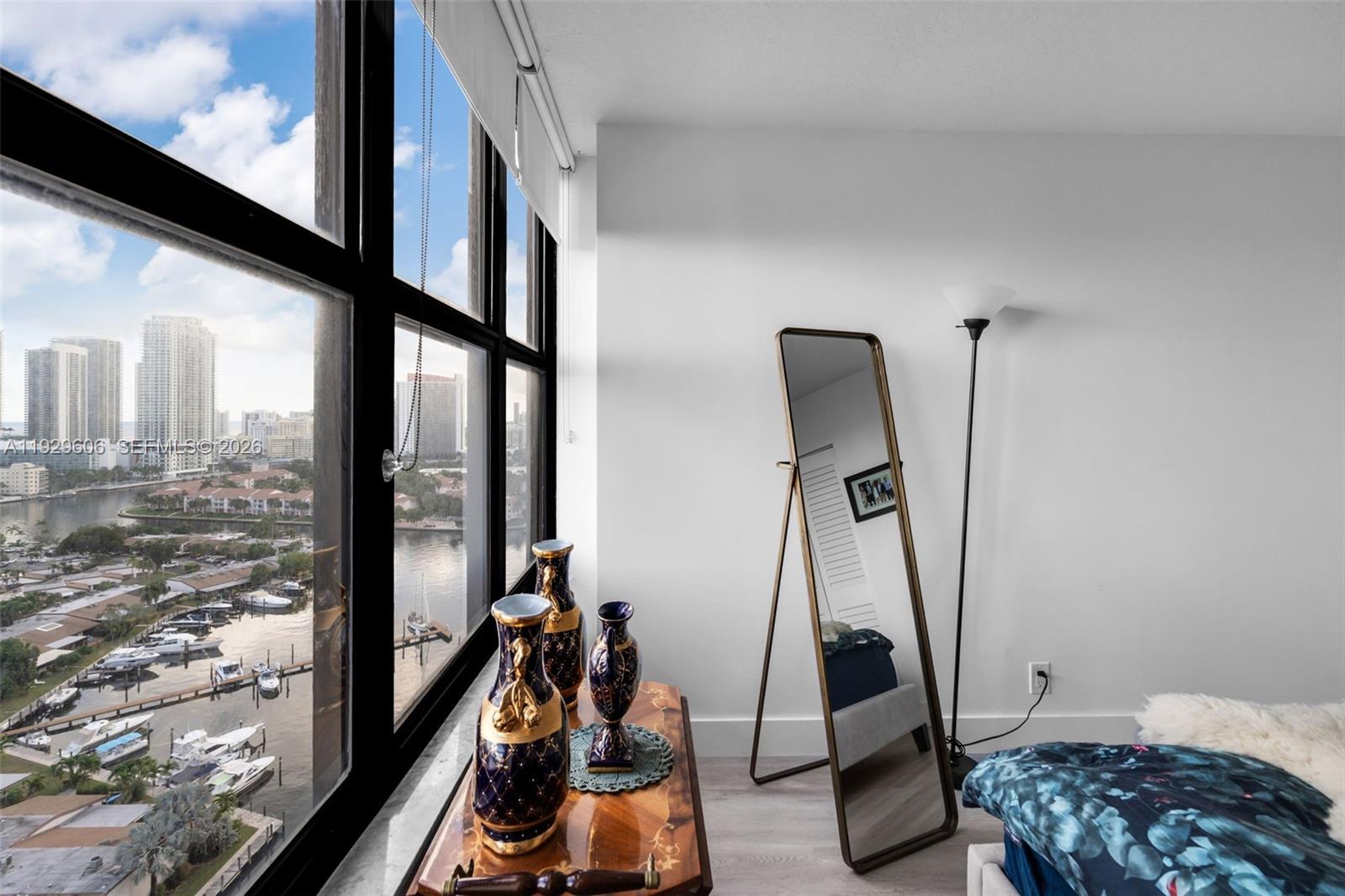 2500 Parkview Dr #2102 Hallandale Beach, FL 33009