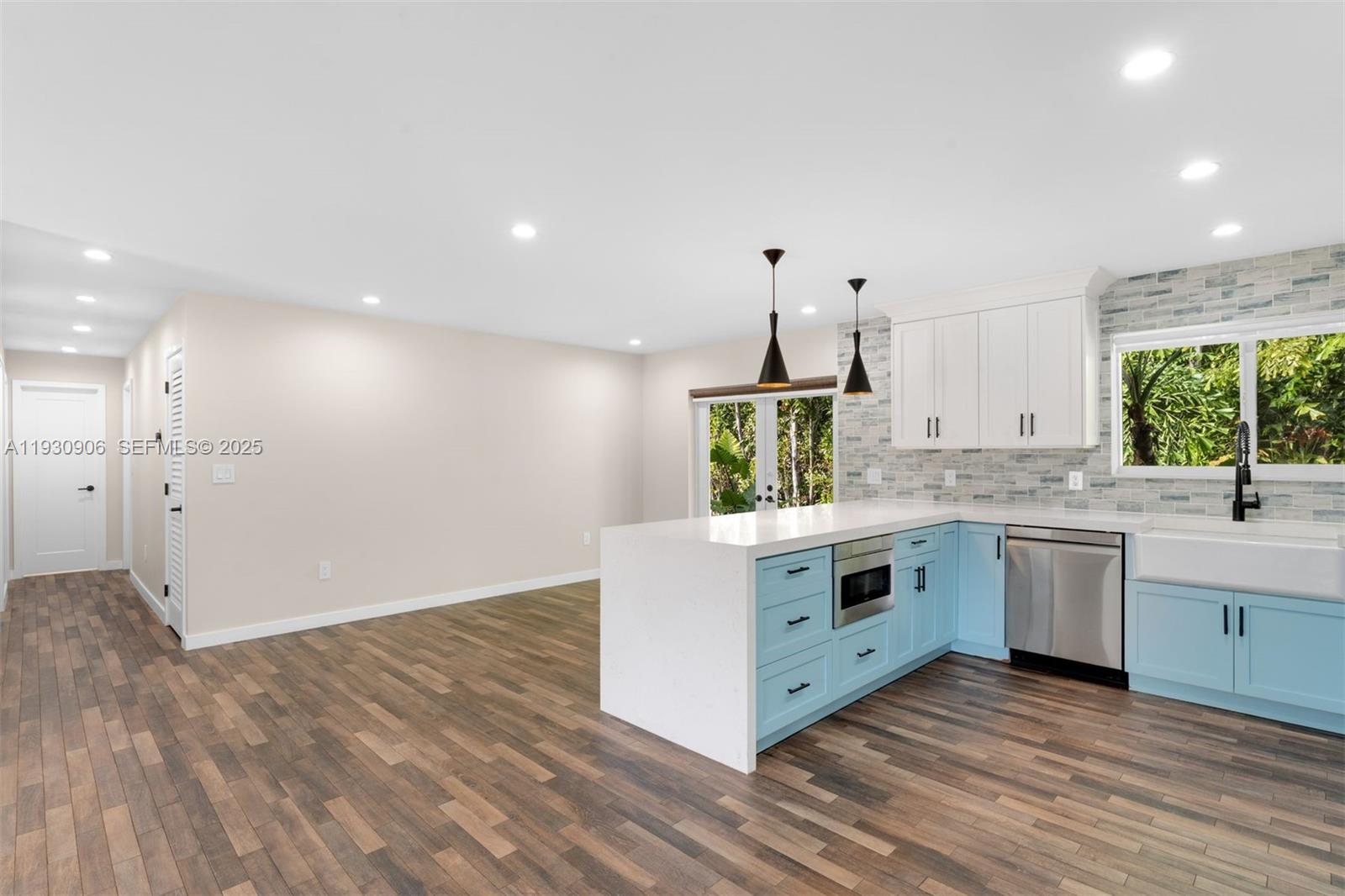 6701 SW 49th Ter Miami, FL 33155