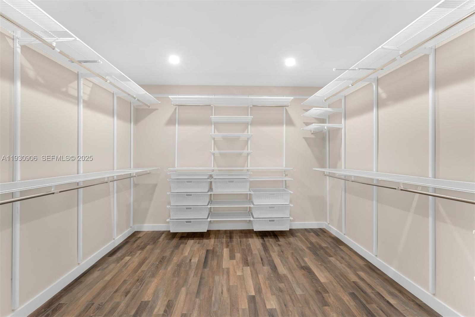 6701 SW 49th Ter Miami, FL 33155