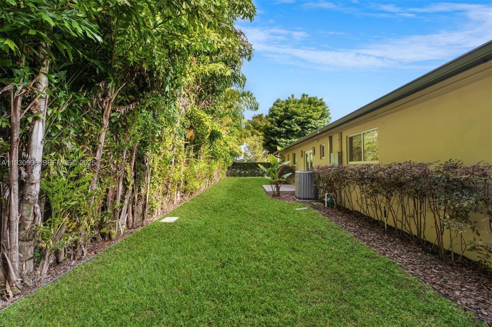 6701 SW 49th Ter Miami, FL 33155