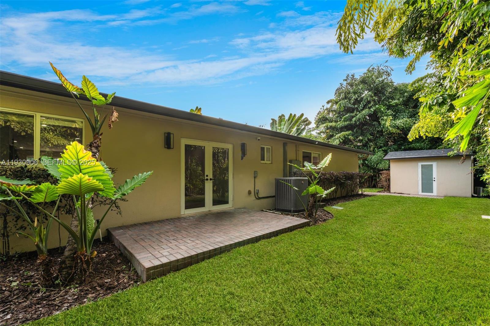 6701 SW 49th Ter Miami, FL 33155