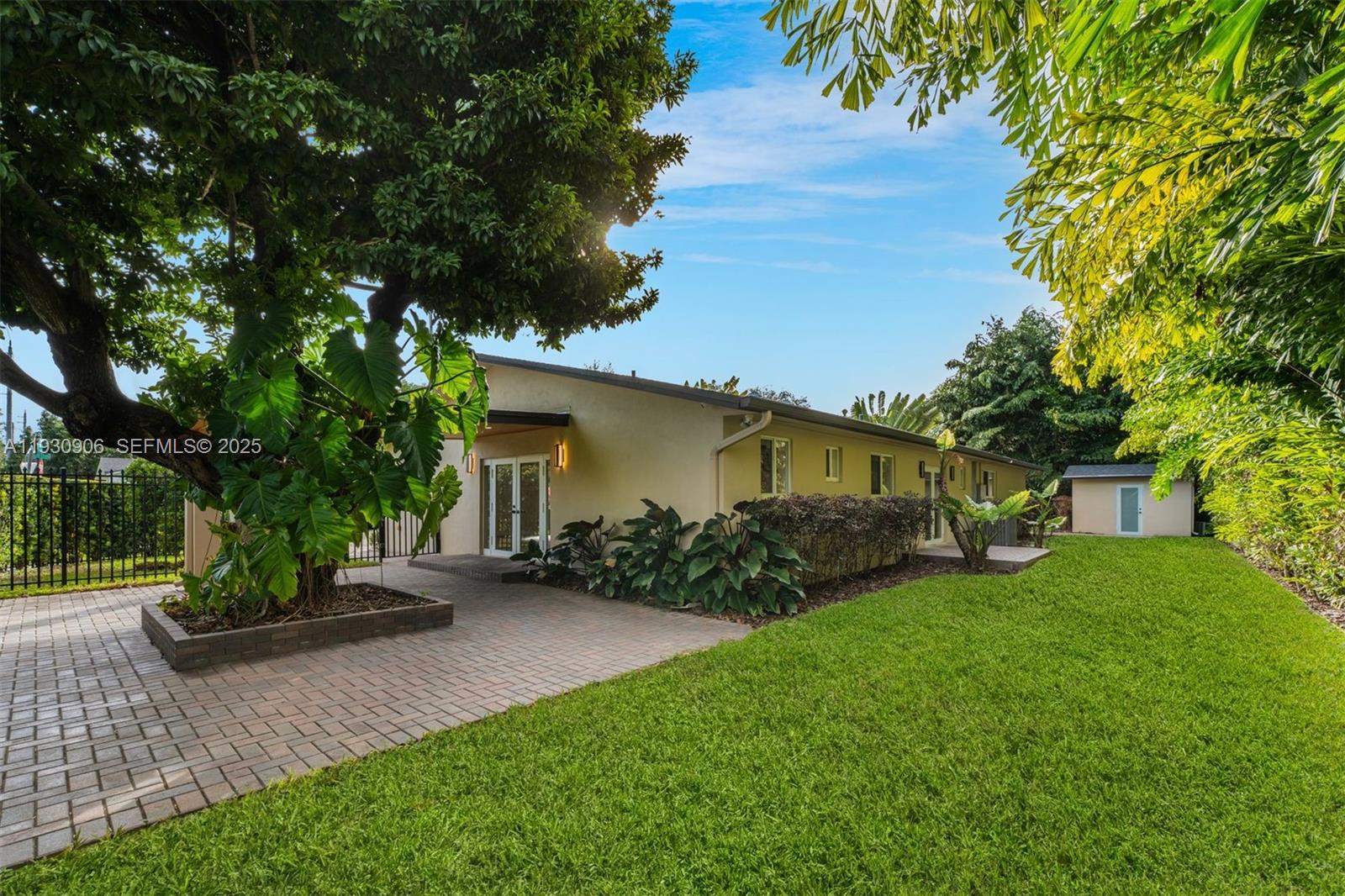 6701 SW 49th Ter Miami, FL 33155