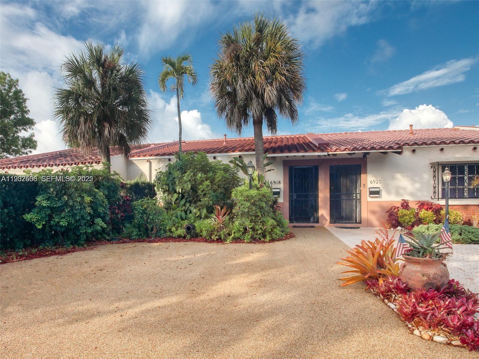 6918 Holly Rd Miami Lakes, FL 33014