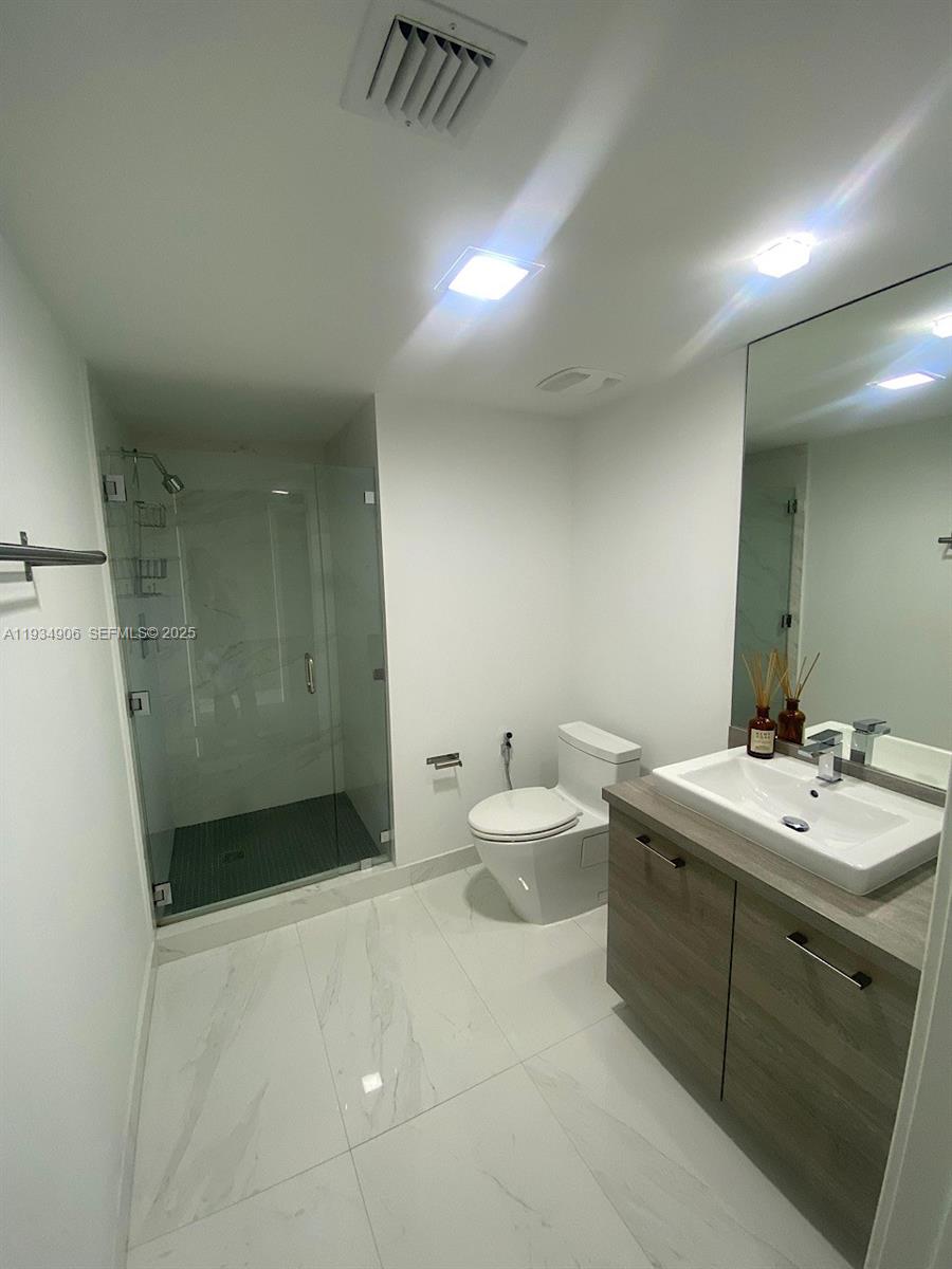 image 400 Sunny Isles10