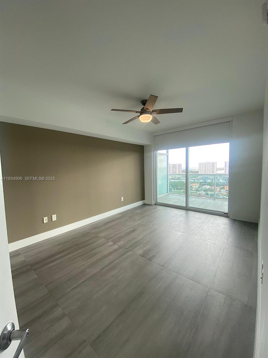 image 400 Sunny Isles15