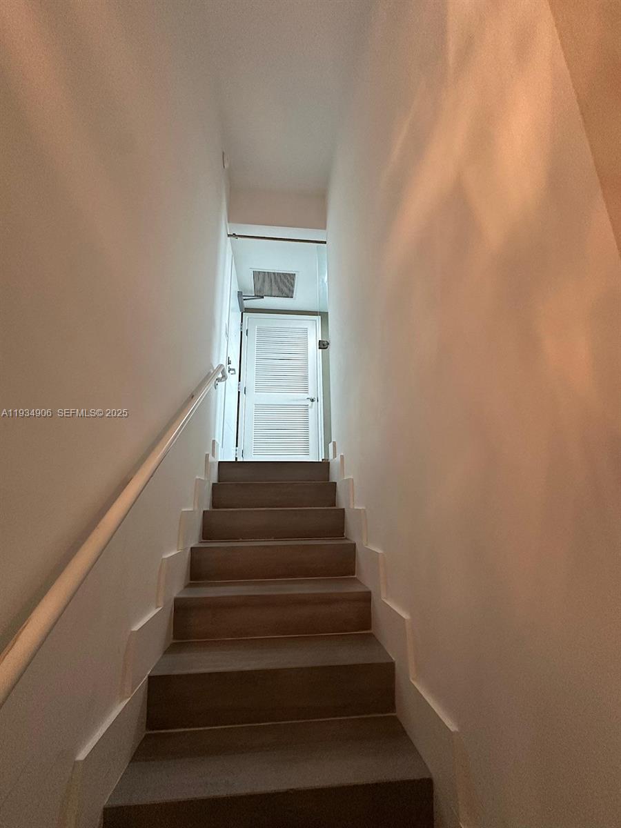 image 400 Sunny Isles17