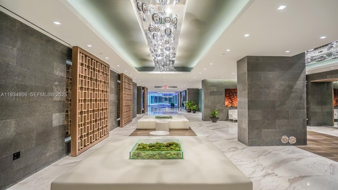 image 400 Sunny Isles28