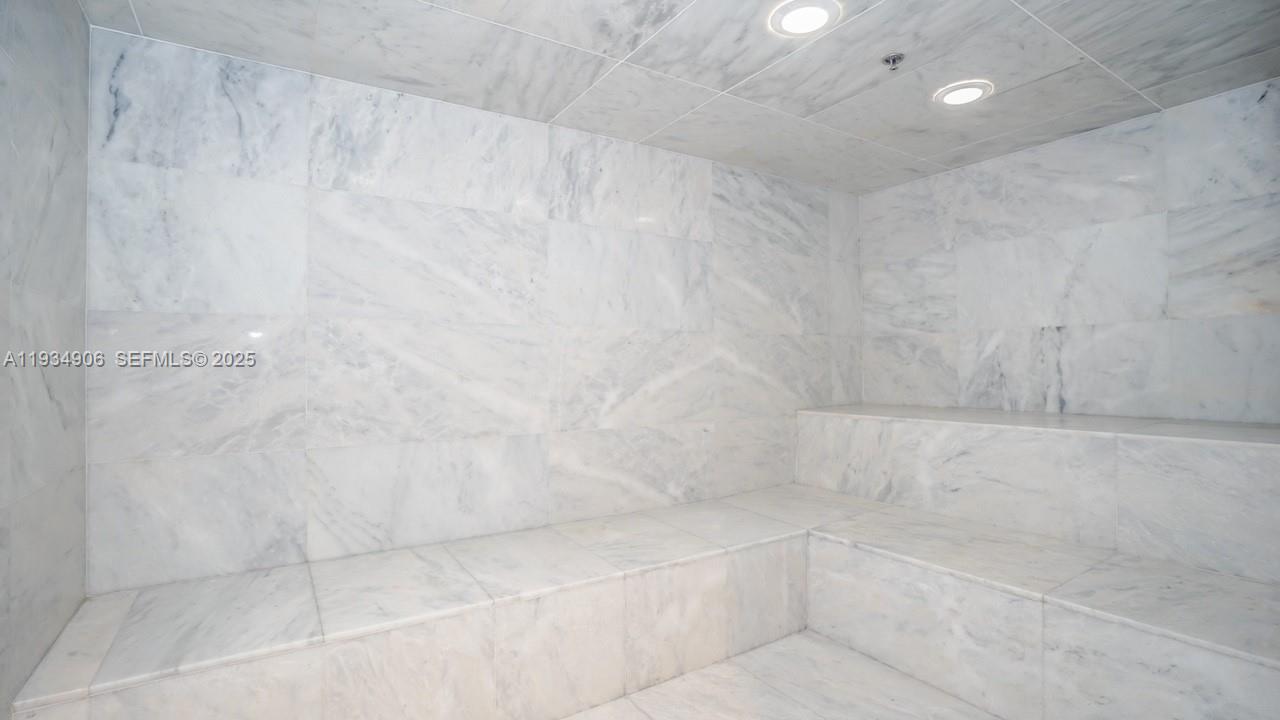 image 400 Sunny Isles31