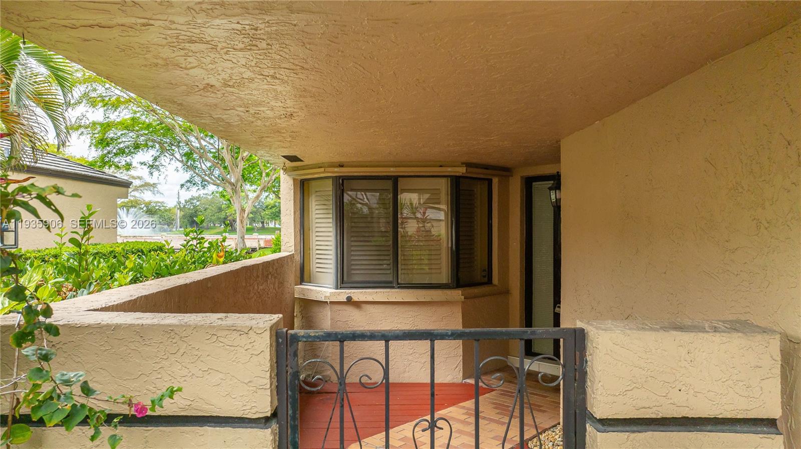 9360 S Chelsea Dr S Plantation, FL 33324