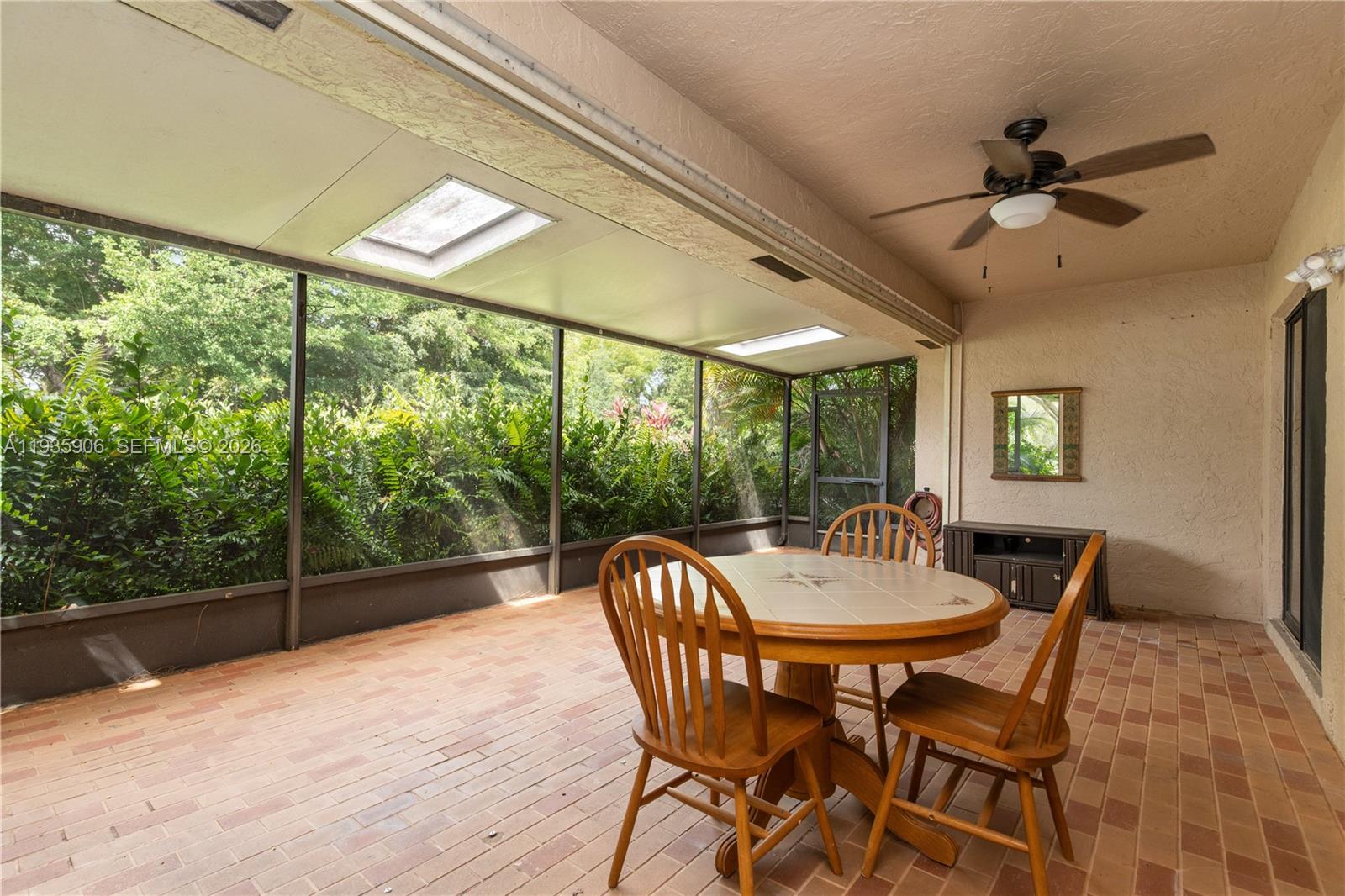 9360 S Chelsea Dr S Plantation, FL 33324