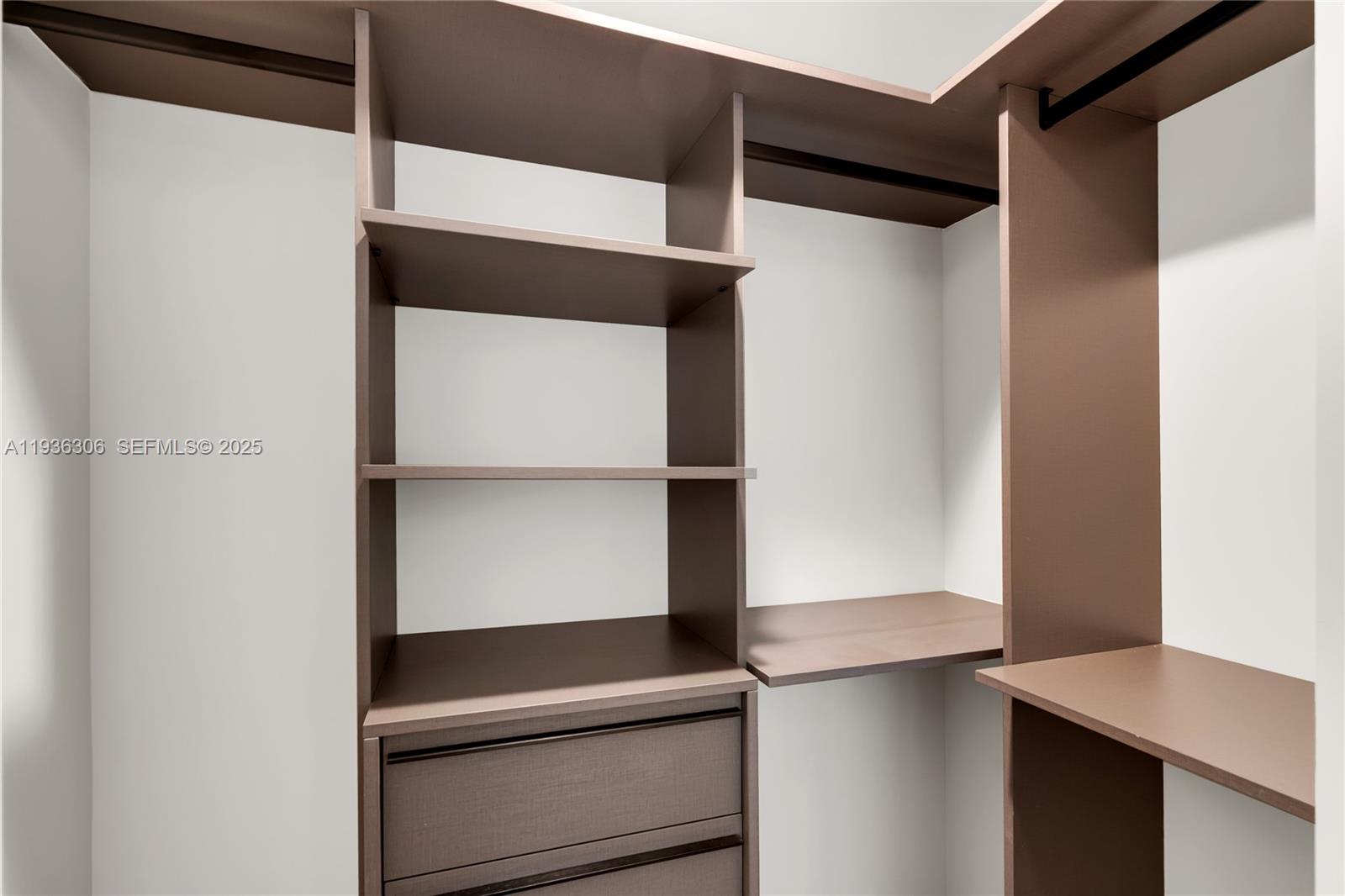 image The Crosby Miami Worldcenter17