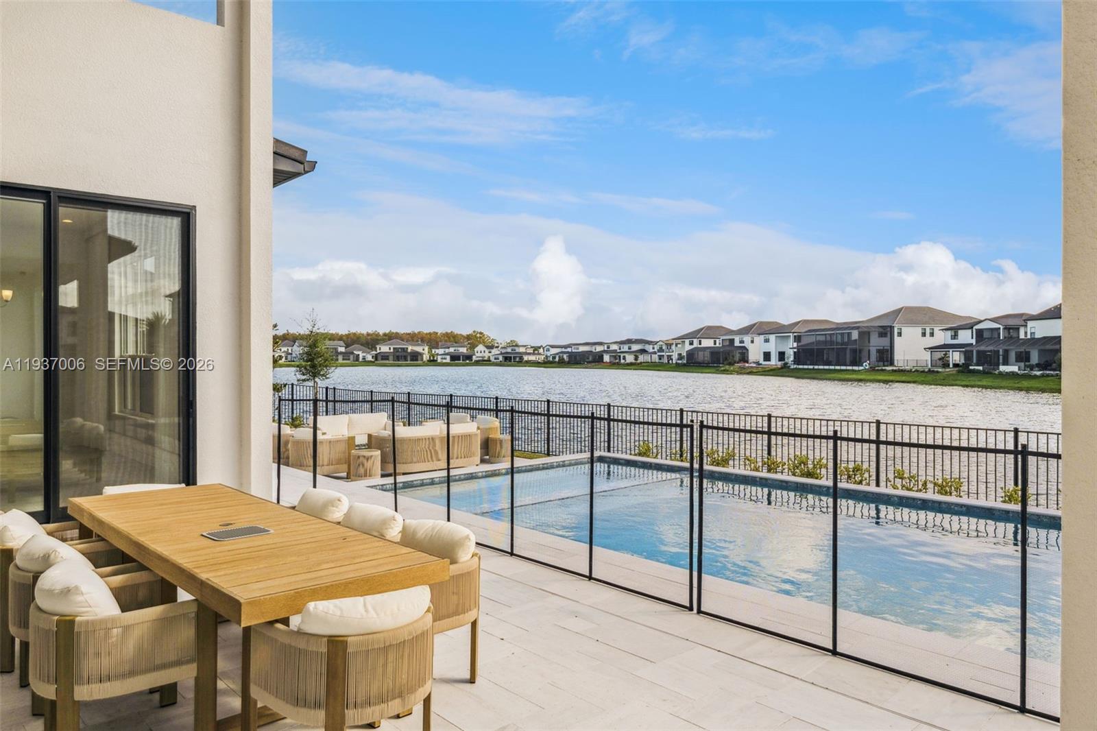 9720 Laurel Berry Dr Orlando, FL 32827