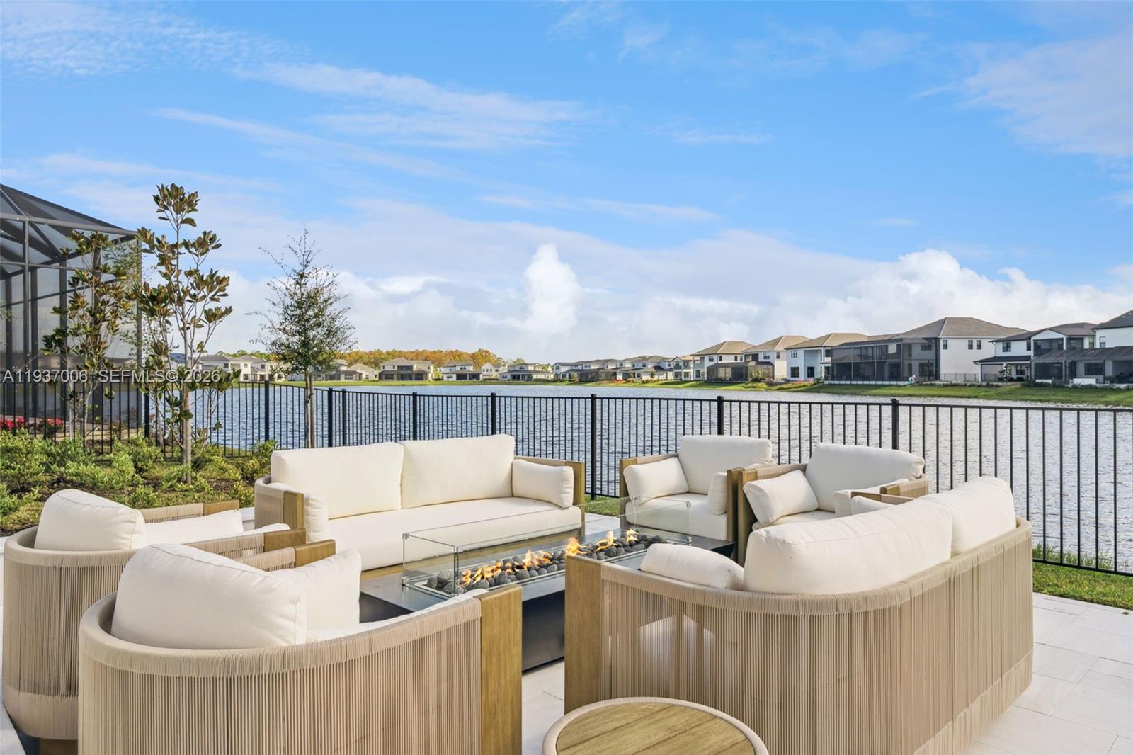 9720 Laurel Berry Dr Orlando, FL 32827