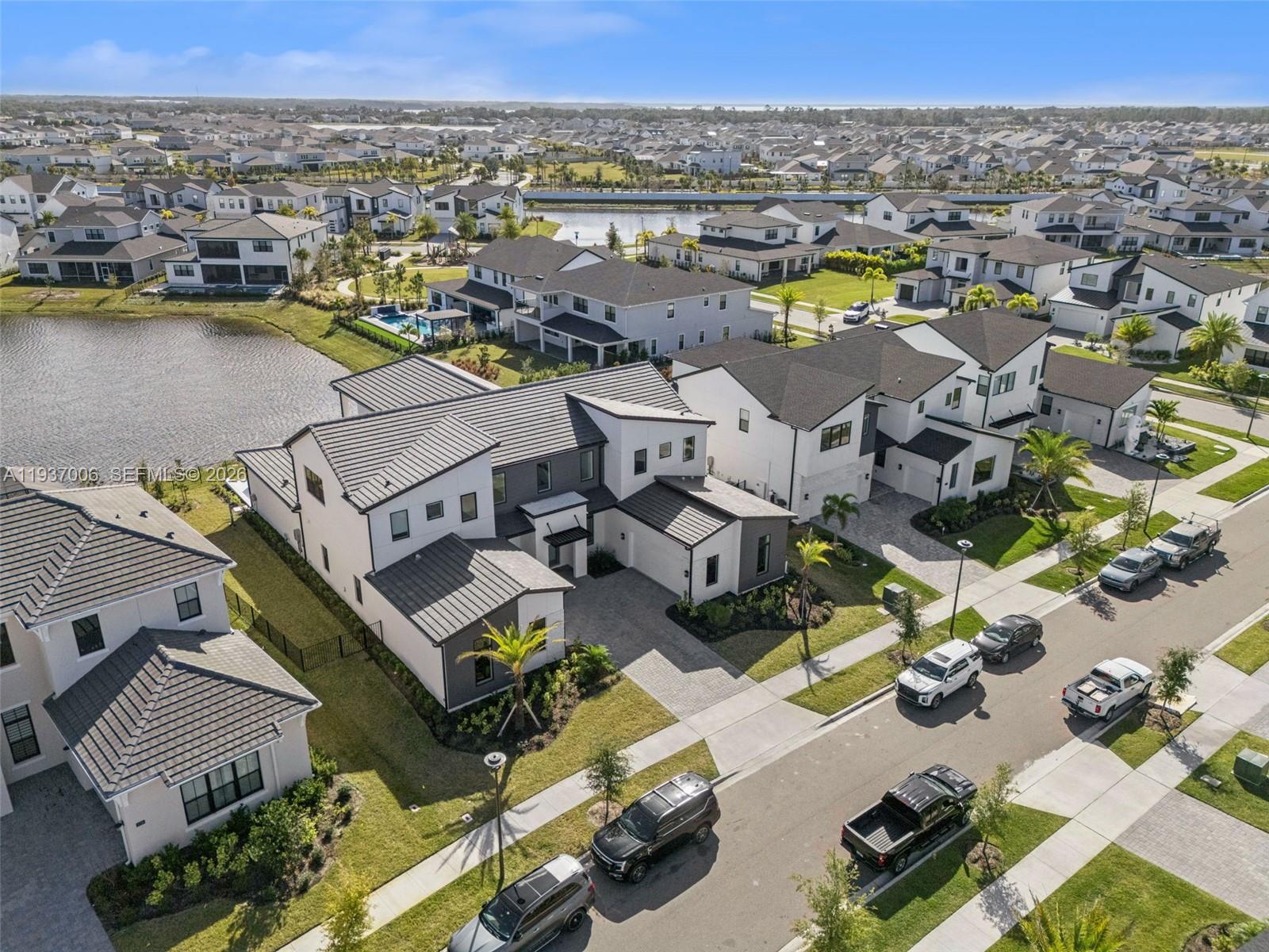 9720 Laurel Berry Dr Orlando, FL 32827