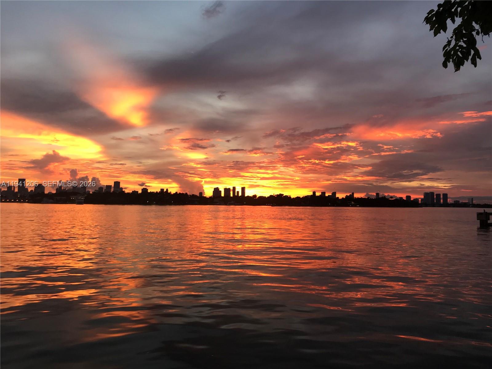 image The Floridian Condo3