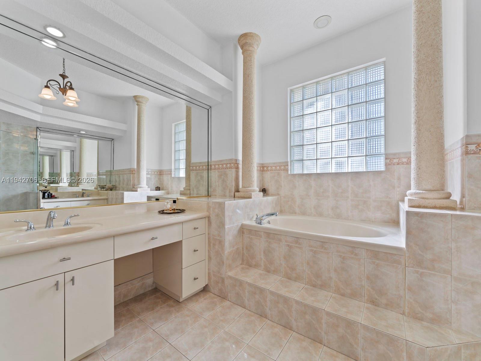 8945 SW 162nd Ter Palmetto Bay, FL 33157